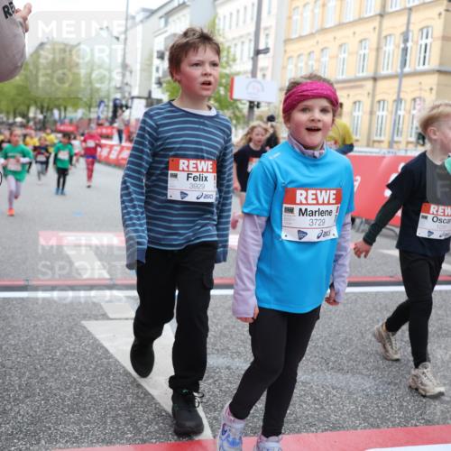 25.04.2026 - Das Zehntel Strokosch-Dieckow http://msf.ph/oto/9629169 25.04.2026 09:02:27 Ziel 1203, 1231, 1861, 1863, 1871, 1958, 1979, 1983, 2250, 2348, 2369, 2533, 2572, 2661, 2735, 2745, 2784, 2841, 2849, 3334, 3729, 3868, 3872, 3876, 3929 meine-sportfotos.de