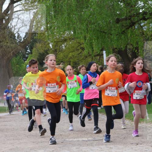 25.04.2026 - Das Zehntel Zöllner http://msf.ph/oto/9629173 25.04.2026 11:41:54 Laufen 12412, 12419, 2929, 11205 meine-sportfotos.de