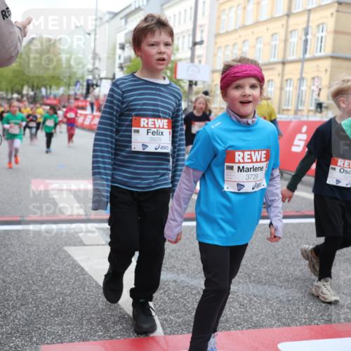 25.04.2026 - Das Zehntel Strokosch-Dieckow http://msf.ph/oto/9629198 25.04.2026 09:02:27 Ziel 1203, 1231, 1861, 1863, 1871, 1958, 1979, 1983, 2250, 2348, 2369, 2533, 2572, 2661, 2735, 2745, 2784, 2841, 2849, 3334, 3729, 3868, 3872, 3876, 3929 meine-sportfotos.de