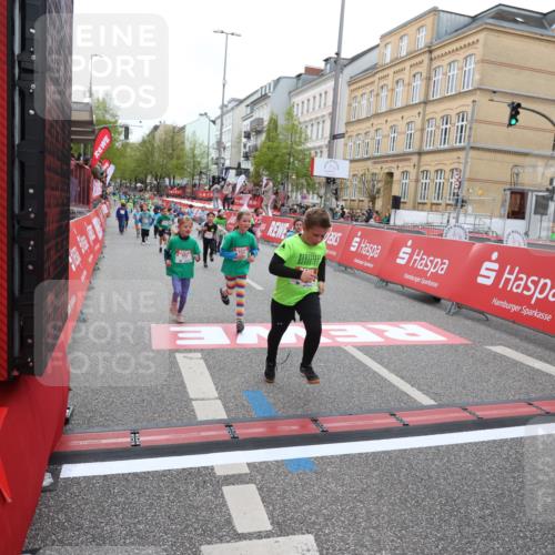 25.04.2026 - Das Zehntel Strokosch-Dieckow http://msf.ph/oto/9629217 25.04.2026 11:04:26 Ziel 5052, 5630, 5645, 5945, 5948, 5971, 6460, 6466, 6567, 6664, 7064, 7087, 7117, 7237, 7269, 7600, 7994 meine-sportfotos.de