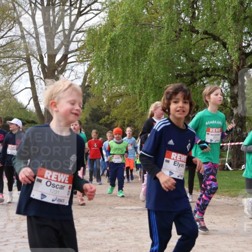 25.04.2026 - Das Zehntel Zöllner http://msf.ph/oto/9629254 25.04.2026 07:47:03 Laufen 1231, 1241, 2456, 2449 meine-sportfotos.de