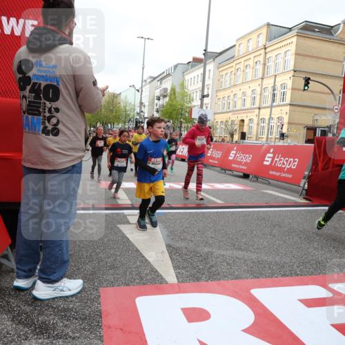 25.04.2026 - Das Zehntel Strokosch-Dieckow http://msf.ph/oto/9629288 25.04.2026 09:02:32 Ziel 1231, 1807, 1941, 1942, 1957, 1958, 2201, 2348, 2735, 2745, 2795, 2888, 2939, 3032, 3640, 3770, 3896 meine-sportfotos.de
