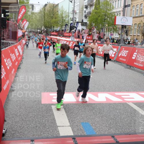 25.04.2026 - Das Zehntel Strokosch-Dieckow http://msf.ph/oto/9629303 25.04.2026 11:07:32 Ziel 5611, 5631, 5877, 6239, 7189, 7490, 7743 meine-sportfotos.de