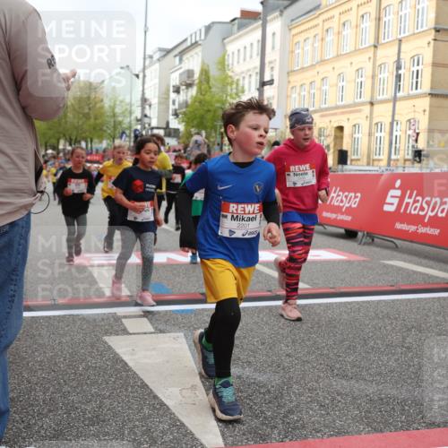 25.04.2026 - Das Zehntel Strokosch-Dieckow http://msf.ph/oto/9629321 25.04.2026 09:02:32 Ziel 1231, 1807, 1941, 1942, 1957, 1958, 2201, 2348, 2735, 2745, 2795, 2888, 2939, 3032, 3640, 3770, 3896 meine-sportfotos.de