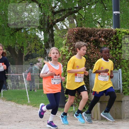 25.04.2026 - Das Zehntel Zöllner http://msf.ph/oto/9629333 25.04.2026 11:41:59 Laufen 10388, 12957, 11815, 2 meine-sportfotos.de