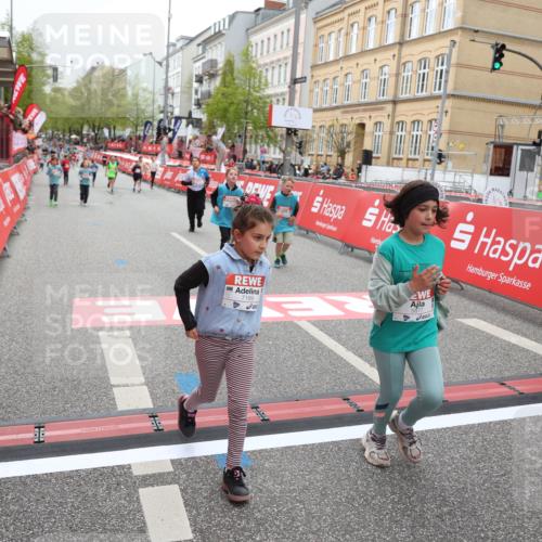 25.04.2026 - Das Zehntel Strokosch-Dieckow http://msf.ph/oto/9629404 25.04.2026 11:07:27 Ziel 5174, 5177, 5210, 5611, 5631, 5654, 5656, 5687, 5877, 6469, 7189, 7743, 7793 meine-sportfotos.de