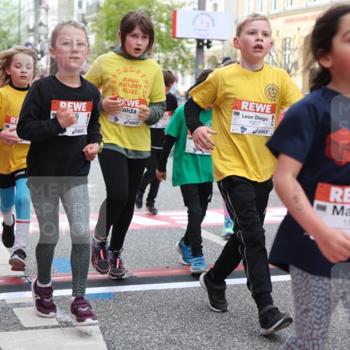 25.04.2026 - Das Zehntel Strokosch-Dieckow http://msf.ph/oto/9629405 25.04.2026 09:02:33 Ziel 1807, 1941, 1942, 1950, 1957, 1958, 2201, 2348, 2735, 2745, 2795, 2888, 2939, 3032, 3640, 3770, 3896 meine-sportfotos.de