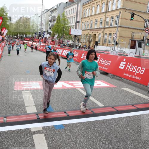 25.04.2026 - Das Zehntel Strokosch-Dieckow http://msf.ph/oto/9629417 25.04.2026 11:07:26 Ziel 5174, 5177, 5210, 5611, 5631, 5654, 5656, 5687, 5877, 6445, 6469, 7189, 7793 meine-sportfotos.de