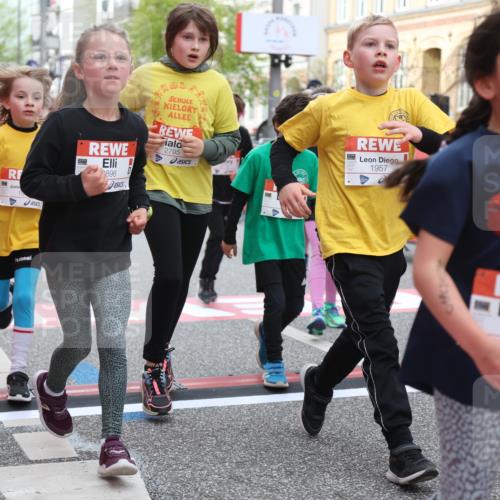 25.04.2026 - Das Zehntel Strokosch-Dieckow http://msf.ph/oto/9629420 25.04.2026 09:02:33 Ziel 1807, 1941, 1942, 1950, 1957, 1958, 2201, 2348, 2735, 2745, 2795, 2888, 2939, 3032, 3640, 3770, 3896 meine-sportfotos.de