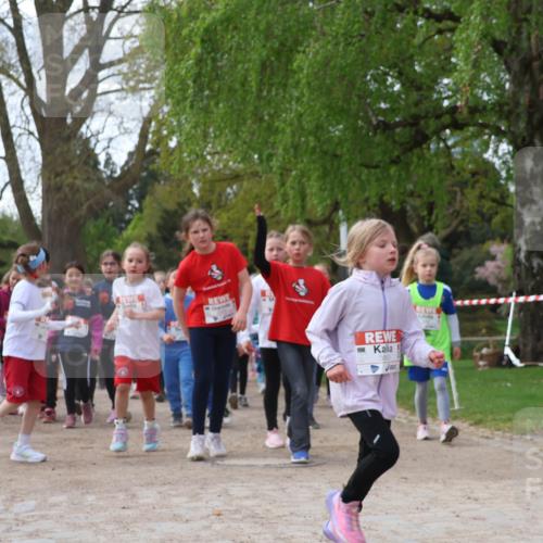 25.04.2026 - Das Zehntel Zöllner http://msf.ph/oto/9629425 25.04.2026 07:47:09 Laufen 250 meine-sportfotos.de