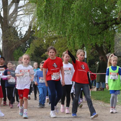 25.04.2026 - Das Zehntel Zöllner http://msf.ph/oto/9629439 25.04.2026 07:47:09 Laufen 3497 meine-sportfotos.de