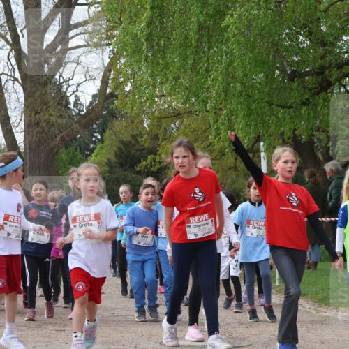 25.04.2026 - Das Zehntel Zöllner http://msf.ph/oto/9629454 25.04.2026 07:47:09 Laufen 1811, 2569 meine-sportfotos.de