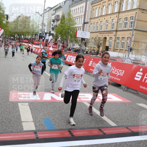 25.04.2026 - Das Zehntel Strokosch-Dieckow http://msf.ph/oto/9629455 25.04.2026 11:07:25 Ziel 5174, 5177, 5210, 5654, 5656, 5687, 5877, 6445, 6469, 6863, 7189, 7793 meine-sportfotos.de