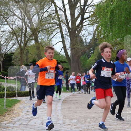 25.04.2026 - Das Zehntel Zöllner http://msf.ph/oto/9629456 25.04.2026 11:42:01 Laufen 11157, 11153, 472 meine-sportfotos.de