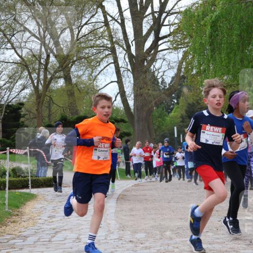 25.04.2026 - Das Zehntel Zöllner http://msf.ph/oto/9629460 25.04.2026 11:42:02 Laufen 11157, 11153 meine-sportfotos.de