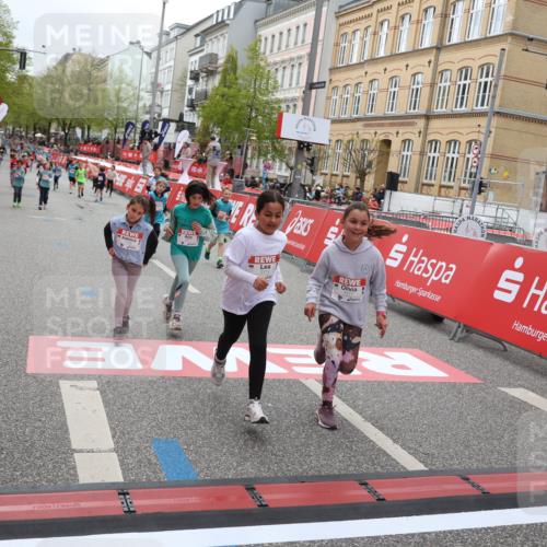 25.04.2026 - Das Zehntel Strokosch-Dieckow http://msf.ph/oto/9629465 25.04.2026 11:07:25 Ziel 5174, 5177, 5210, 5654, 5656, 5687, 5877, 6445, 6469, 6863, 7189, 7793 meine-sportfotos.de