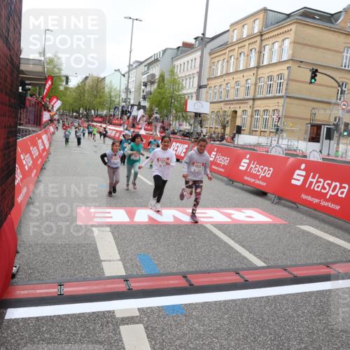 25.04.2026 - Das Zehntel Strokosch-Dieckow http://msf.ph/oto/9629470 25.04.2026 11:07:25 Ziel 5174, 5177, 5210, 5654, 5656, 5687, 5877, 6445, 6469, 6863, 7189, 7793 meine-sportfotos.de