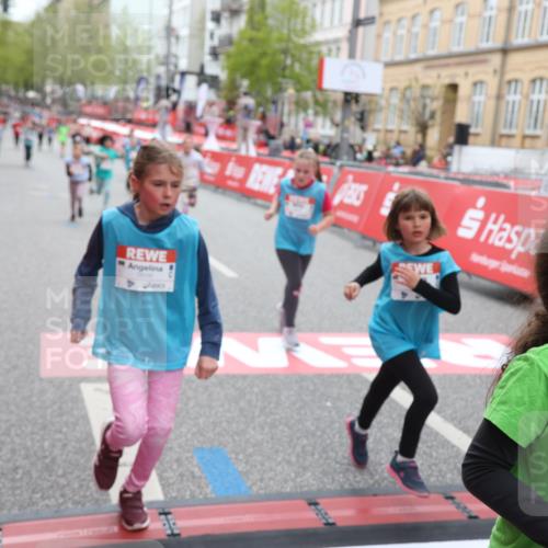 25.04.2026 - Das Zehntel Strokosch-Dieckow http://msf.ph/oto/9629507 25.04.2026 11:07:22 Ziel 5210, 5654, 5656, 5687, 6445, 6469, 6776, 6835, 6841, 6863, 7793 meine-sportfotos.de