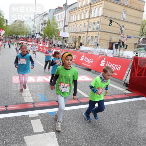 25.04.2026 - Das Zehntel Strokosch-Dieckow http://msf.ph/oto/9629511 25.04.2026 11:07:22 Ziel 5210, 5654, 5656, 5687, 6445, 6469, 6776, 6835, 6841, 6863, 7793 meine-sportfotos.de