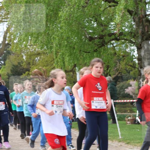 25.04.2026 - Das Zehntel Zöllner http://msf.ph/oto/9629514 25.04.2026 07:47:10 Laufen 35 meine-sportfotos.de