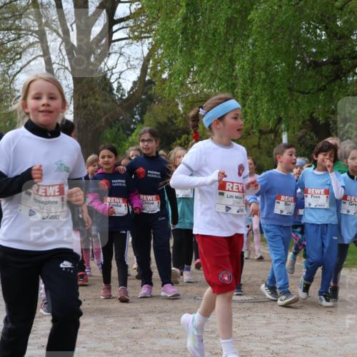 25.04.2026 - Das Zehntel Zöllner http://msf.ph/oto/9629543 25.04.2026 07:47:11 Laufen 3448, 1169, 28, 1172 meine-sportfotos.de