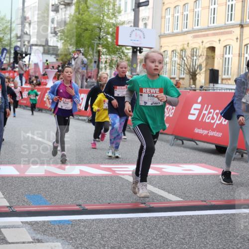 25.04.2026 - Das Zehntel Strokosch-Dieckow http://msf.ph/oto/9629553 25.04.2026 09:02:37 Ziel 1057, 1249, 1252, 1293, 1527, 1530, 1807, 1941, 1942, 1950, 1957, 2407, 2485, 2759, 2766, 2795, 2888, 2939, 3032, 3147, 3628, 3640, 3692, 3770, 3896, 3983 meine-sportfotos.de