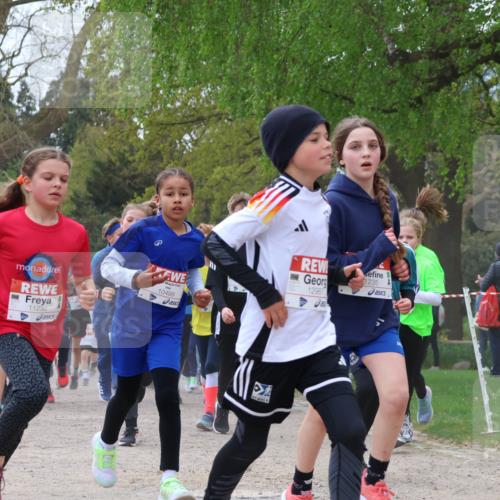 25.04.2026 - Das Zehntel Zöllner http://msf.ph/oto/9629554 25.04.2026 11:42:04 Laufen 11230, 10499, 1235, 12987 meine-sportfotos.de