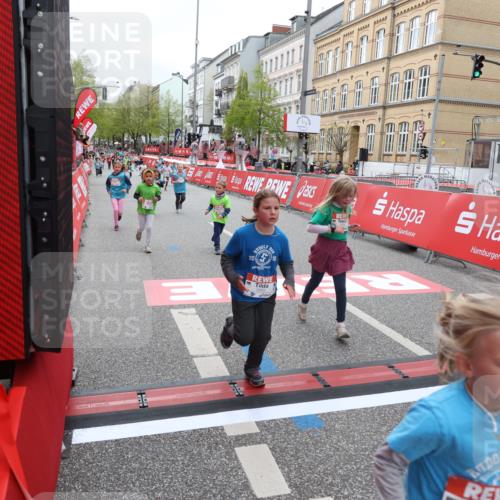 25.04.2026 - Das Zehntel Strokosch-Dieckow http://msf.ph/oto/9629576 25.04.2026 11:07:19 Ziel 5210, 5919, 6445, 6469, 6776, 6835, 6841, 6863, 7793 meine-sportfotos.de