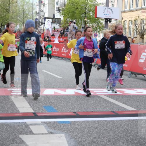 25.04.2026 - Das Zehntel Strokosch-Dieckow http://msf.ph/oto/9629600 25.04.2026 09:02:38 Ziel 1000, 1057, 1249, 1252, 1293, 1527, 1530, 1807, 1941, 1942, 1950, 1957, 2407, 2485, 2759, 2766, 2795, 2888, 2939, 3032, 3137, 3147, 3628, 3692, 3770, 3896, 3983 meine-sportfotos.de