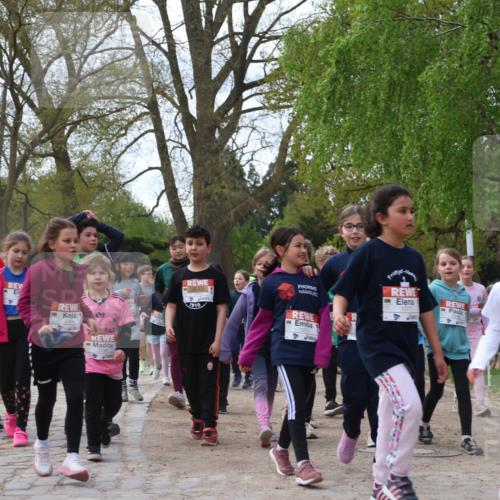 25.04.2026 - Das Zehntel Zöllner http://msf.ph/oto/9629601 25.04.2026 07:47:13 Laufen 910, 2503, 280, 1, 3457 meine-sportfotos.de