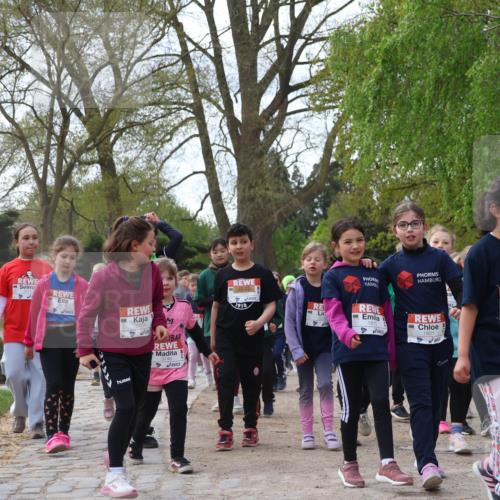 25.04.2026 - Das Zehntel Zöllner http://msf.ph/oto/9629615 25.04.2026 07:47:13 Laufen 3764, 1910, 1811, 1821, 1077 meine-sportfotos.de