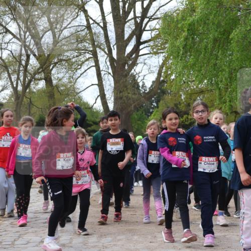 25.04.2026 - Das Zehntel Zöllner http://msf.ph/oto/9629619 25.04.2026 07:47:13 Laufen 3764, 1910, 1077 meine-sportfotos.de