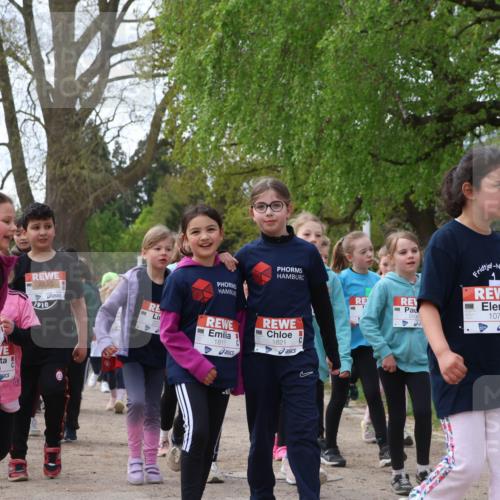 25.04.2026 - Das Zehntel Zöllner http://msf.ph/oto/9629629 25.04.2026 07:47:13 Laufen 3764, 1910, 1811, 1821, 1077, 3871 meine-sportfotos.de