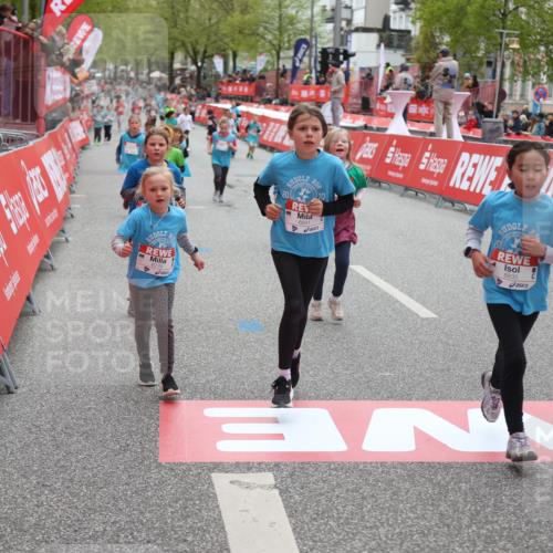 25.04.2026 - Das Zehntel Strokosch-Dieckow http://msf.ph/oto/9629640 25.04.2026 11:07:17 Ziel 5919, 6776, 6796, 6807, 6835, 6841, 6863 meine-sportfotos.de