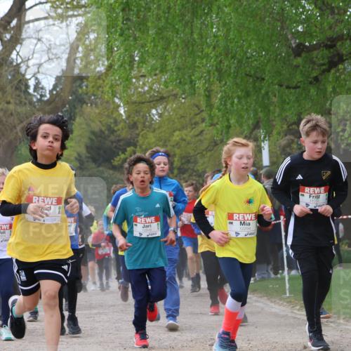 25.04.2026 - Das Zehntel Zöllner http://msf.ph/oto/9629641 25.04.2026 11:42:06 Laufen 11914, 12294, 11272, 10197 meine-sportfotos.de