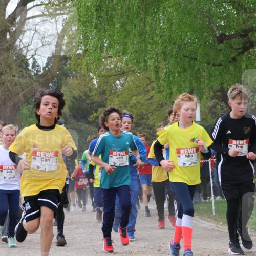 25.04.2026 - Das Zehntel Zöllner http://msf.ph/oto/9629645 25.04.2026 11:42:06 Laufen 11914, 11843, 12846, 12294 meine-sportfotos.de