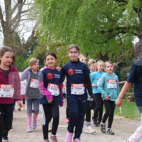 25.04.2026 - Das Zehntel Zöllner http://msf.ph/oto/9629648 25.04.2026 07:47:14 Laufen 1413, 3764, 1811, 1821, 1077 meine-sportfotos.de