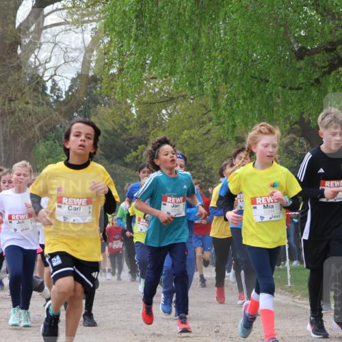 25.04.2026 - Das Zehntel Zöllner http://msf.ph/oto/9629649 25.04.2026 11:42:06 Laufen 11914, 11843, 12846, 12294, 1161 meine-sportfotos.de