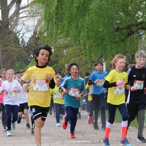 25.04.2026 - Das Zehntel Zöllner http://msf.ph/oto/9629665 25.04.2026 11:42:06 Laufen 11843, 12294, 112, 2, 11612 meine-sportfotos.de