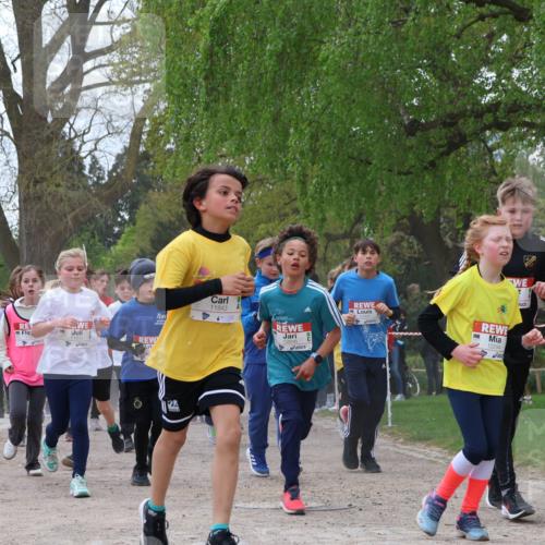 25.04.2026 - Das Zehntel Zöllner http://msf.ph/oto/9629679 25.04.2026 11:42:06 Laufen 11914, 11843, 12846, 12294 meine-sportfotos.de
