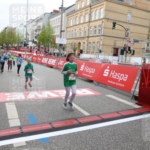 25.04.2026 - Das Zehntel Strokosch-Dieckow http://msf.ph/oto/9629711 25.04.2026 11:07:15 Ziel 5893, 5919, 6796, 6807 meine-sportfotos.de