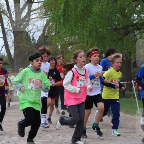 25.04.2026 - Das Zehntel Zöllner http://msf.ph/oto/9629780 25.04.2026 11:42:08 Laufen 11636, 11100, 112, 11914 meine-sportfotos.de