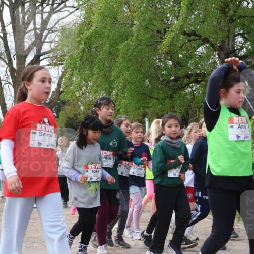 25.04.2026 - Das Zehntel Zöllner http://msf.ph/oto/9629792 25.04.2026 07:47:17 Laufen 3749, 2677, 4036, 3018, 394, 1413 meine-sportfotos.de
