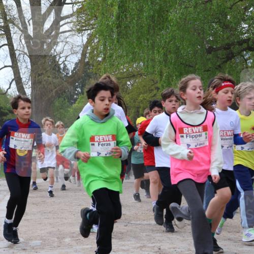 25.04.2026 - Das Zehntel Zöllner http://msf.ph/oto/9629798 25.04.2026 11:42:09 Laufen 11140, 11145, 11241, 11636, 11100, 2269, 10544 meine-sportfotos.de
