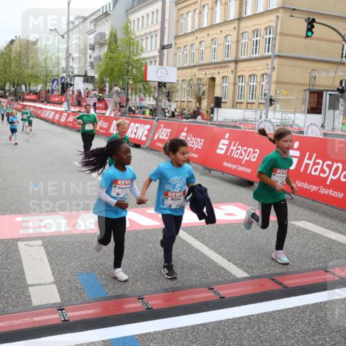 25.04.2026 - Das Zehntel Strokosch-Dieckow http://msf.ph/oto/9629826 25.04.2026 11:07:07 Ziel 5607, 5620, 5639, 5890, 6621, 6769, 6775, 7353, 7354, 7415, 7418, 7765, 7786 meine-sportfotos.de