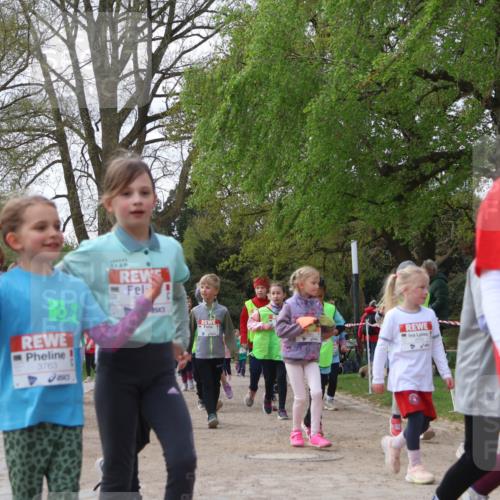25.04.2026 - Das Zehntel Zöllner http://msf.ph/oto/9629827 25.04.2026 07:47:18 Laufen 1750, 3763, 2671 meine-sportfotos.de