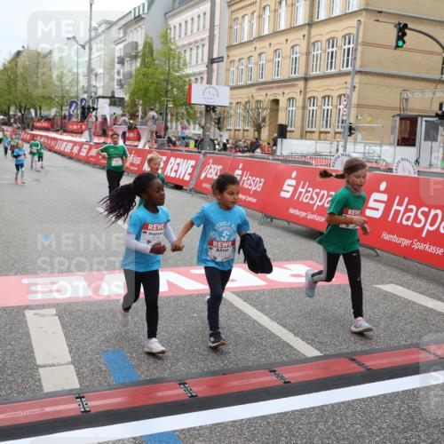 25.04.2026 - Das Zehntel Strokosch-Dieckow http://msf.ph/oto/9629830 25.04.2026 11:07:07 Ziel 5607, 5620, 5639, 5890, 6621, 6769, 6775, 7353, 7354, 7415, 7418, 7765, 7786 meine-sportfotos.de