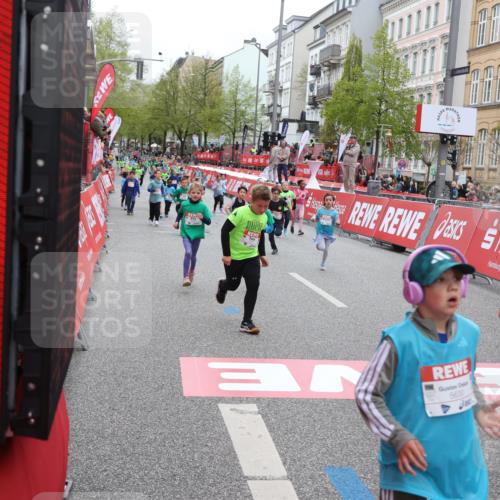 25.04.2026 - Das Zehntel Strokosch-Dieckow http://msf.ph/oto/9629832 25.04.2026 11:04:25 Ziel 5052, 5053, 5630, 5945, 5948, 5971, 6460, 6466, 6567, 6887, 7064, 7087, 7117, 7237, 7269, 7600, 7980, 7994 meine-sportfotos.de