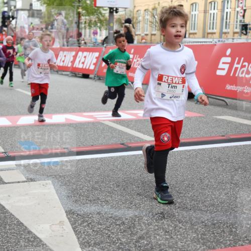 25.04.2026 - Das Zehntel Strokosch-Dieckow http://msf.ph/oto/9629840 25.04.2026 09:02:43 Ziel 1000, 1007, 1012, 1057, 1249, 1252, 1293, 1527, 1530, 2228, 2235, 2375, 2407, 2759, 2766, 2847, 2850, 3137, 3147, 3628, 3692, 3954, 3983 meine-sportfotos.de