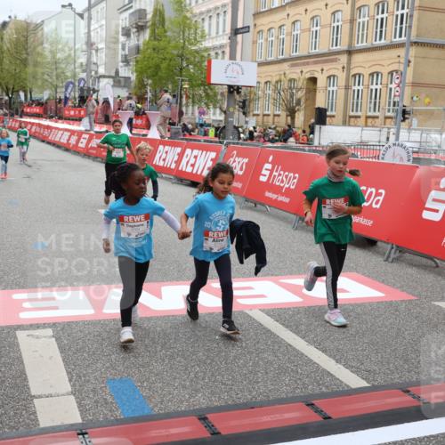 25.04.2026 - Das Zehntel Strokosch-Dieckow http://msf.ph/oto/9629846 25.04.2026 11:07:07 Ziel 5607, 5620, 5639, 5890, 6621, 6769, 6775, 7353, 7354, 7415, 7418, 7765, 7786 meine-sportfotos.de